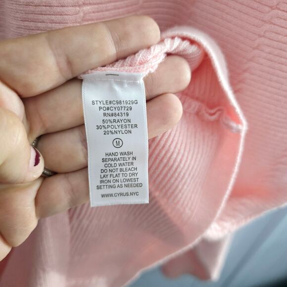 Cyrus Ribbed Knit Sweater Size Medium – Minimalist, Soft, Classic Blush - Picture 4 of 6